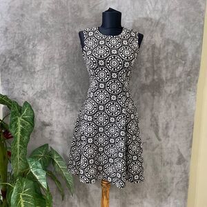 Zara Jacquard Floral Medallion Print Sleeveless Fit & Flare Dress Size Small